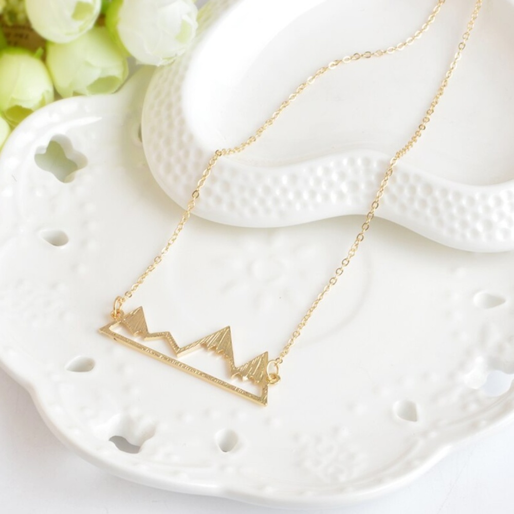 Mountain hiking traveling minimalist necklace